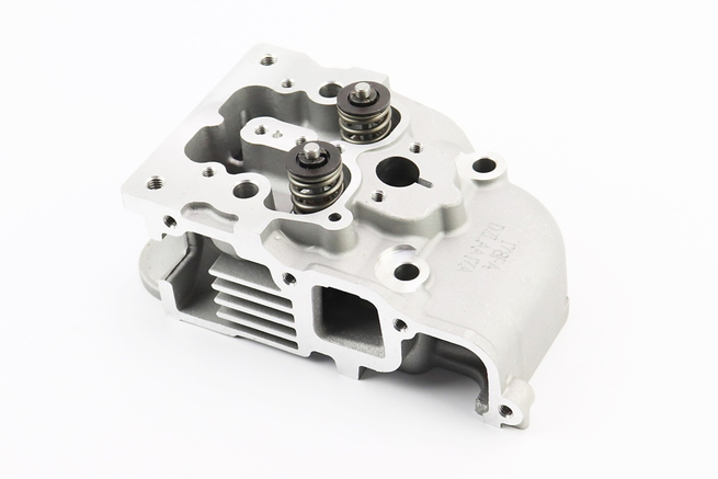 Головка цилиндра 178F в сборе (крышка на 3 болта)